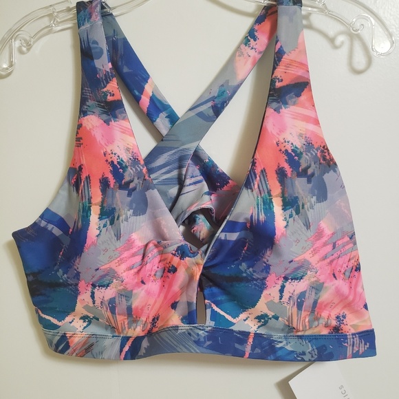 Fabletics Other - Fabletics Ellie Sports Bra II Mist Ombre 80s print